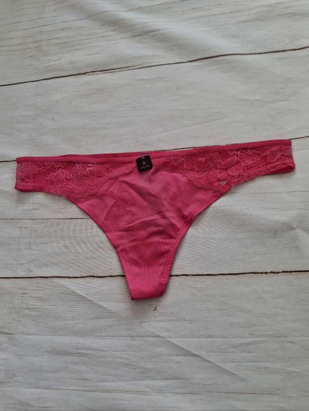 La SENZA Medium Lace Thong Hot Pink NWT